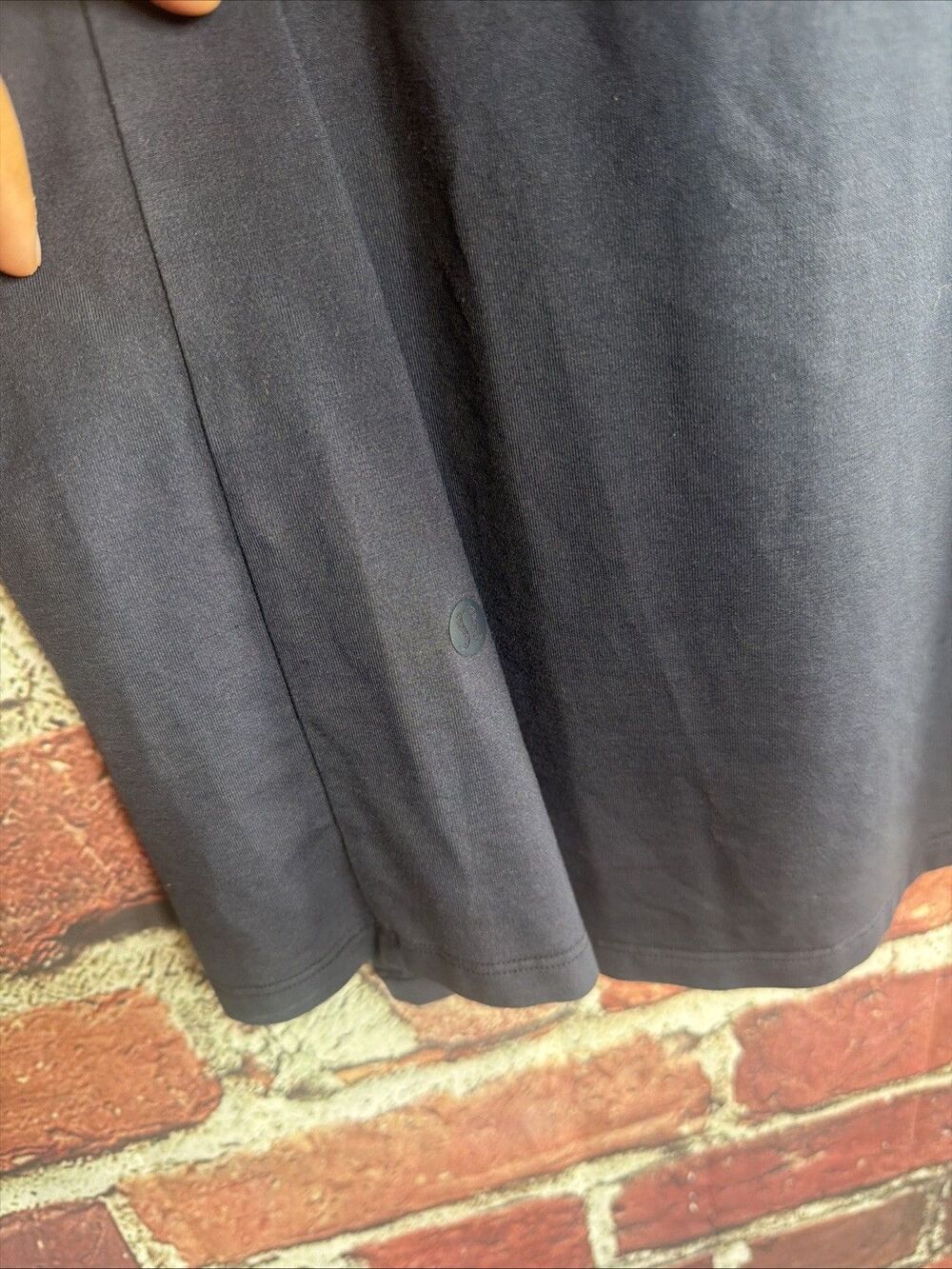 Lululemon Men's Organic Cotton Classic Fit T-Shirt Navy - Picture 3 of 3